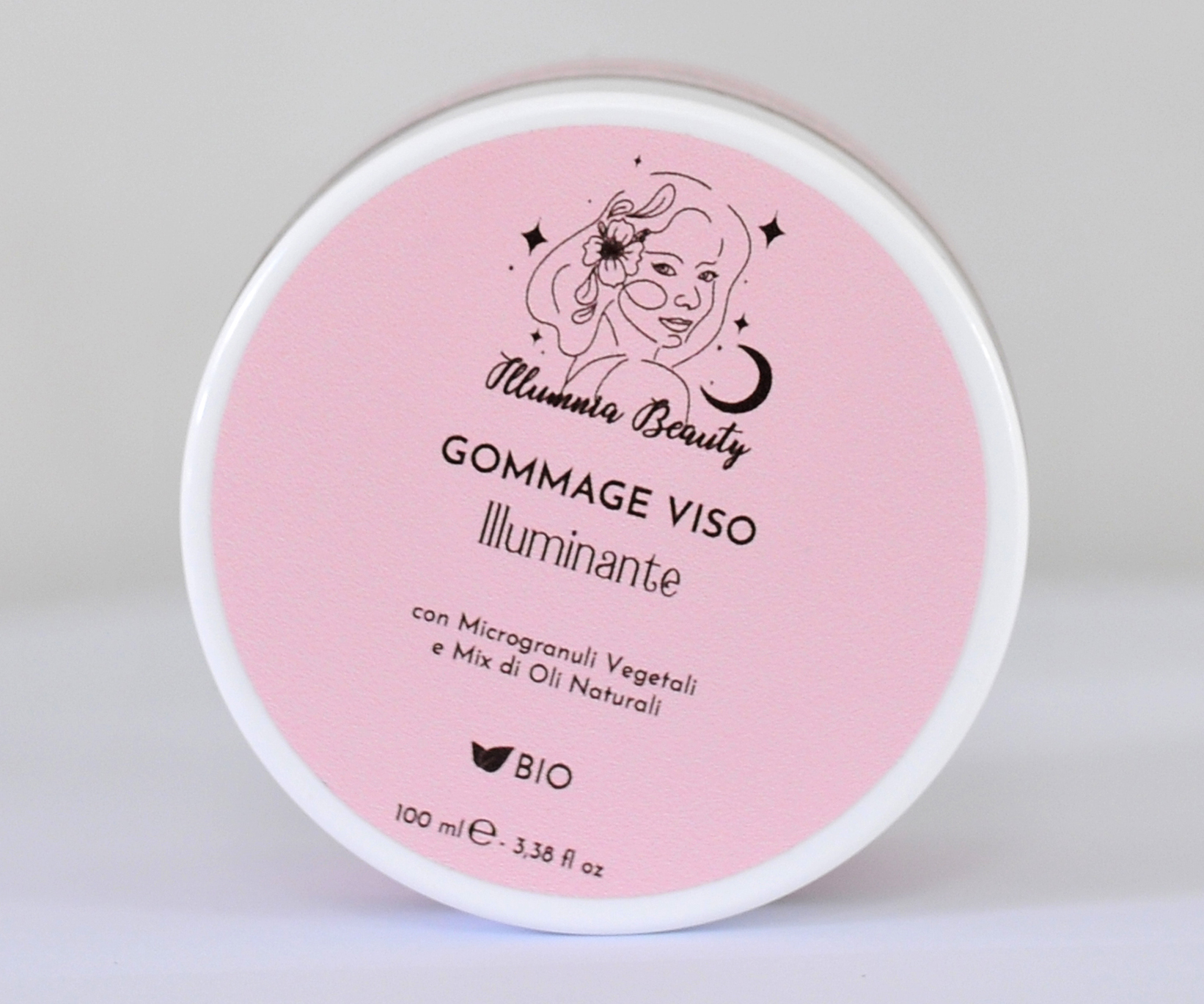Gommage viso illuminante con microgranuli vegetali